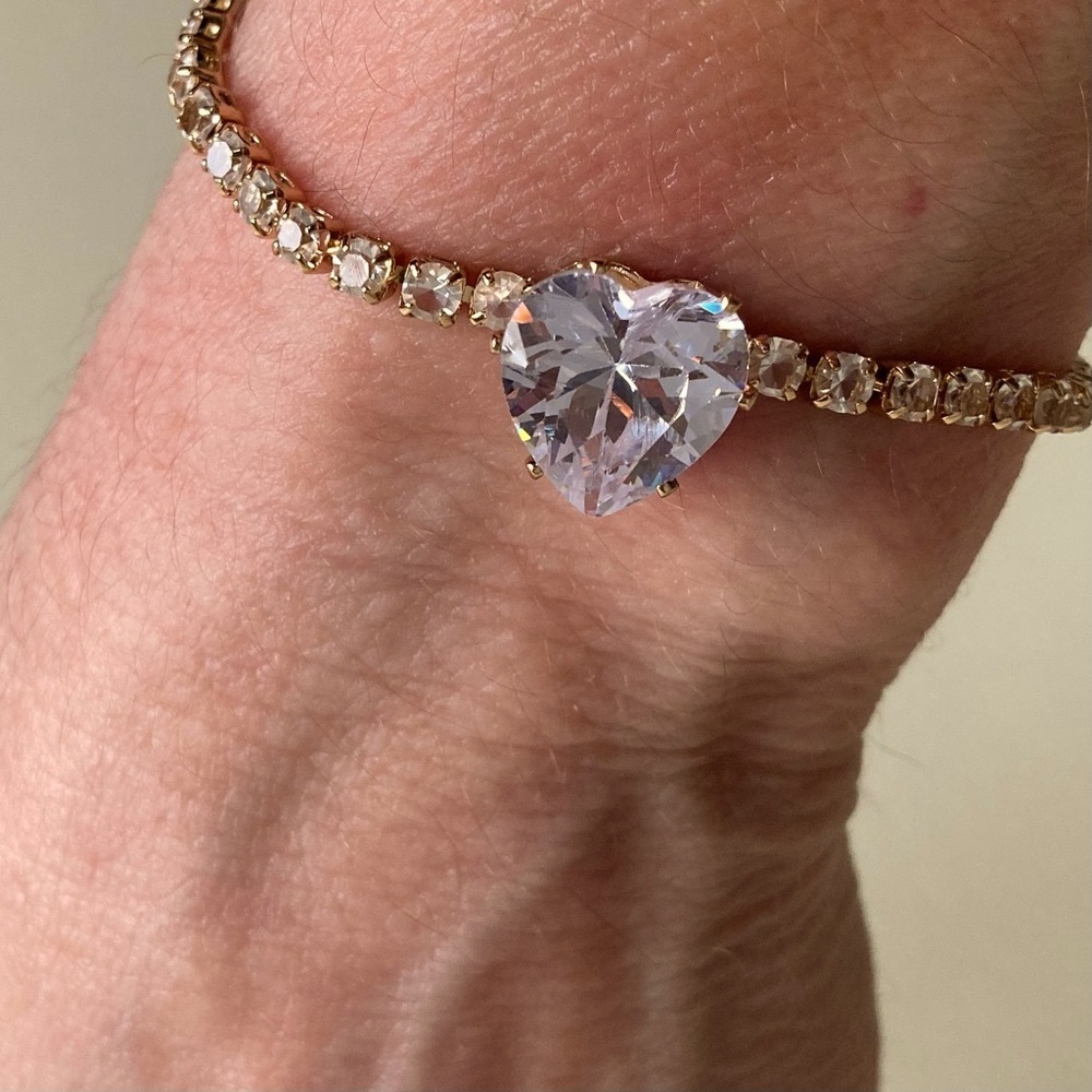 NWT Paparazzi Rhinestone Heart Bracelet